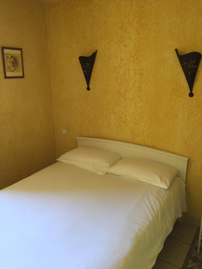 Hotel Le Salagou Clermont-lʼHérault Esterno foto